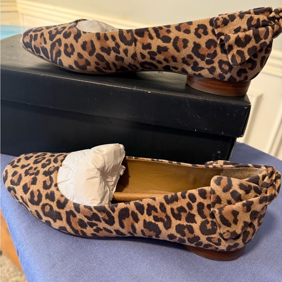 NWT Bernardo Brown and Black Leopard Print Flats - Picture 3 of 8